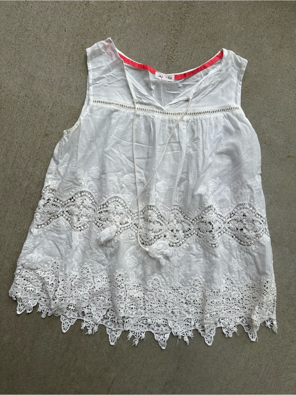 Skylar & Jade Sleeveless Lace Womens Blouse